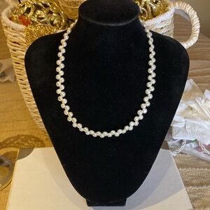 Gorgeous  Pearl necklace with silver 925 clasp